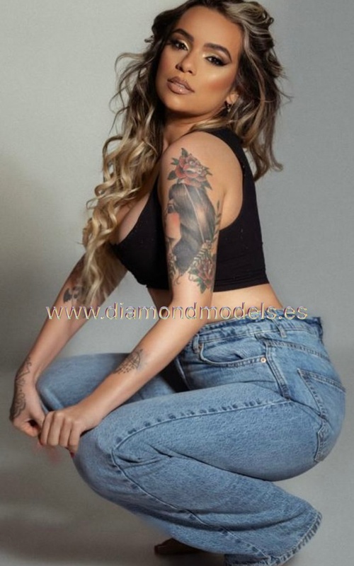 Coraline Belle la compañía perfecta para tus deseos secretos